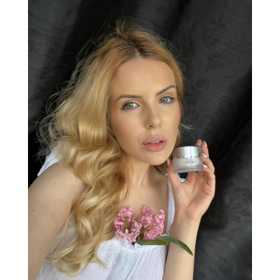 588 Likes, 66 Comments - ᴀᴅᴇʟɪɴᴀ ♡ (adeelinadim) on Instagram: 